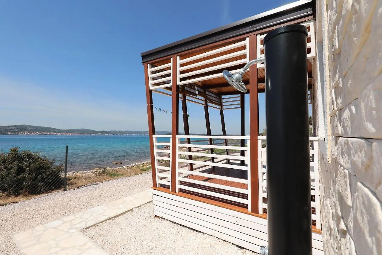 Mobile Home Plumeria 3 Biograd Na Moru