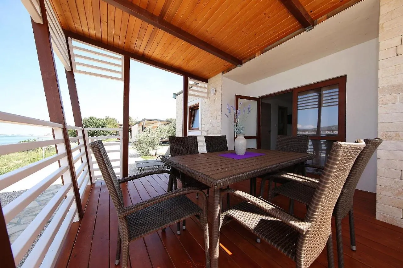 Mobile Home Plumeria 3 Biograd Na Moru